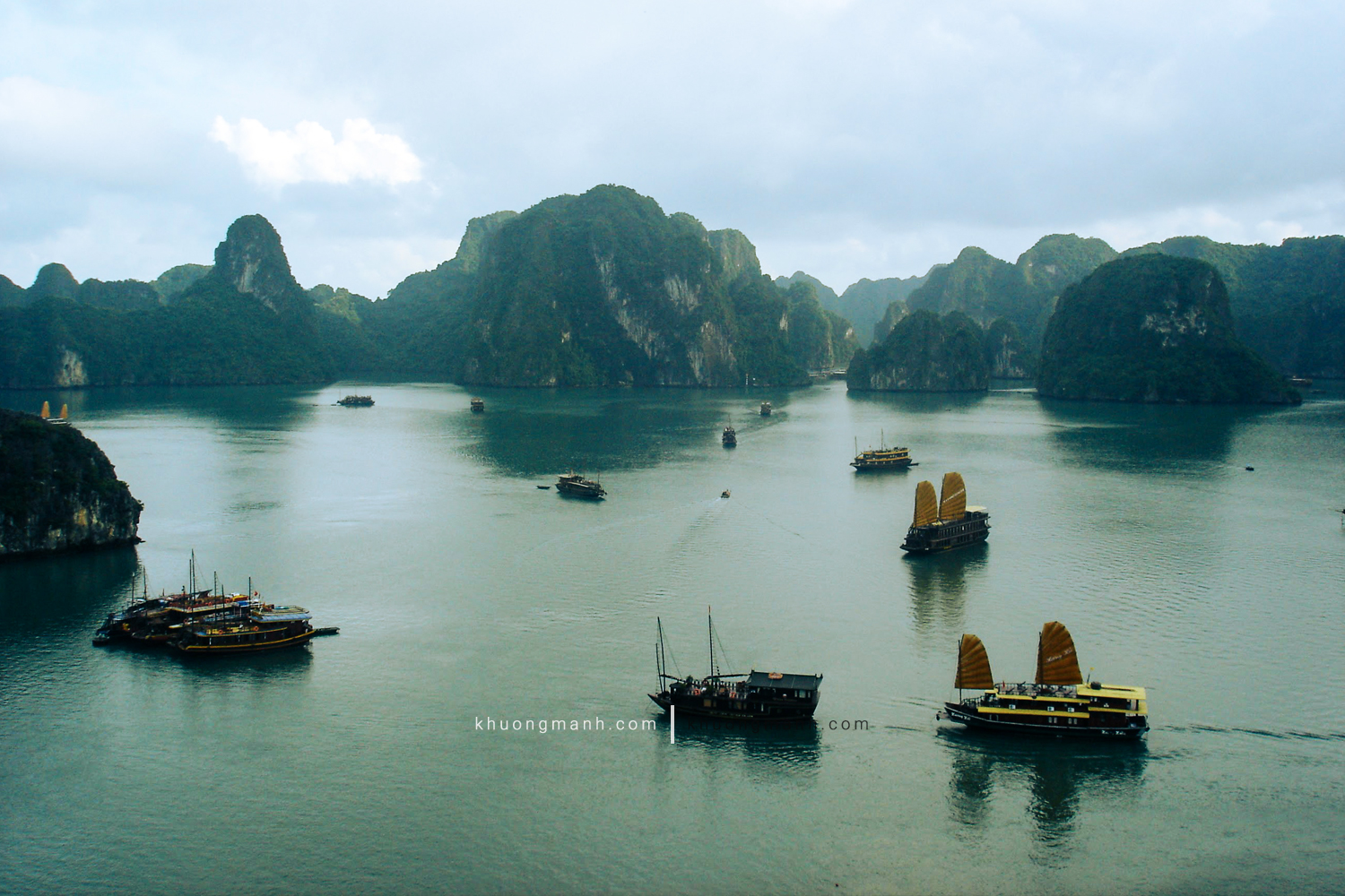 halong bay vietnam